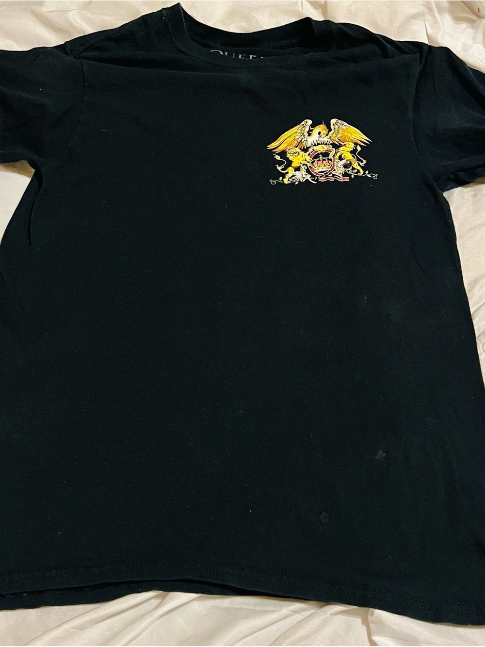 Queen Black Short Sleeve Tee with Yellow Eagle Graphic S (Some fading